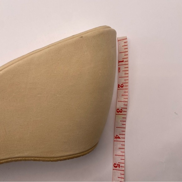 Stuart Weitzman Shoes Womens Size 8.5 Beige Gold Wedge Sandals Slides Buckle - Picture 13 of 15